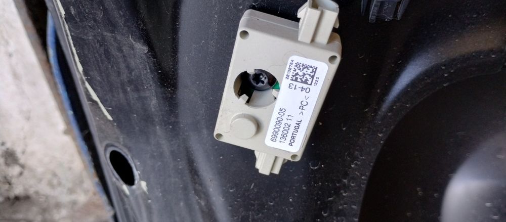 Стекло крышки багажника. Стікло. Mini cooper 1. R52..