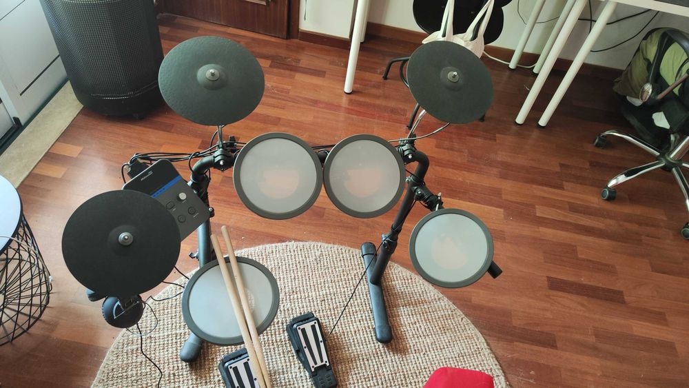 Bateria Eletrónica Millenium Rookie – Peles Mesh (Como Nova)