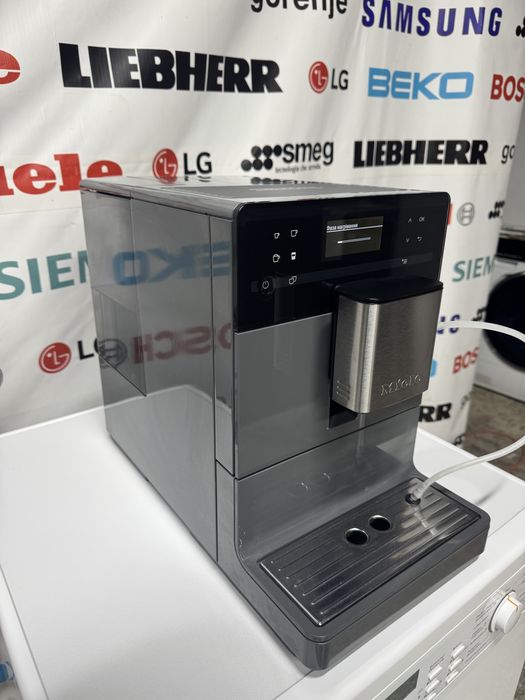 Кавомашина Miele CM 5300