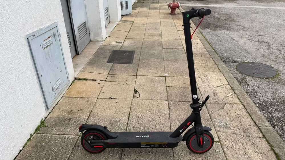 Scooter usada e boas condições