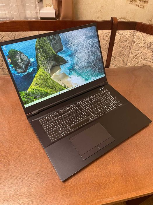Ноутбук 17 FHD System 76 Oryx Pro (i7-10870H/16Gb/SSD 512Gb/RTX 3060 6Gb)