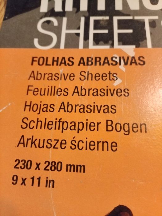 4 folhas de lixa para madeira