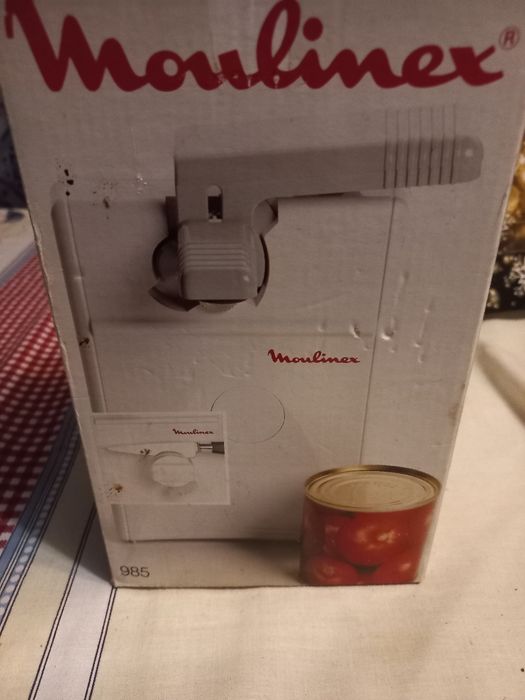 Afia facas e abre latas elétrico