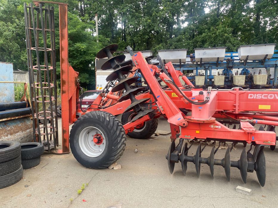 Дискова борона Kuhn Discover XL