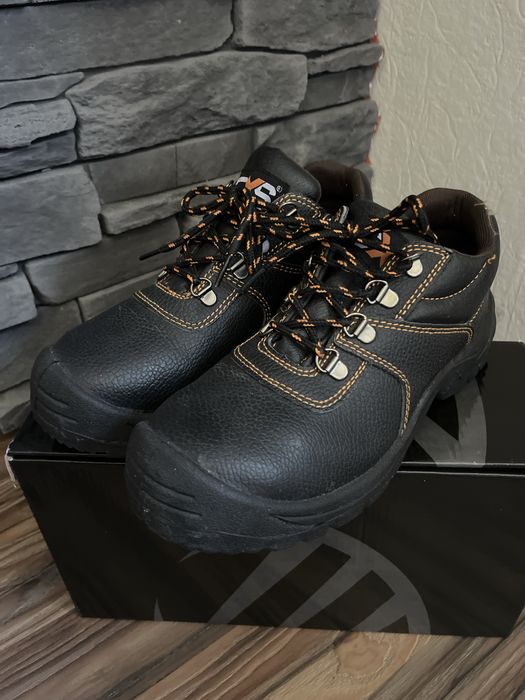 CXS‼️buty robocze Roz.39‼️