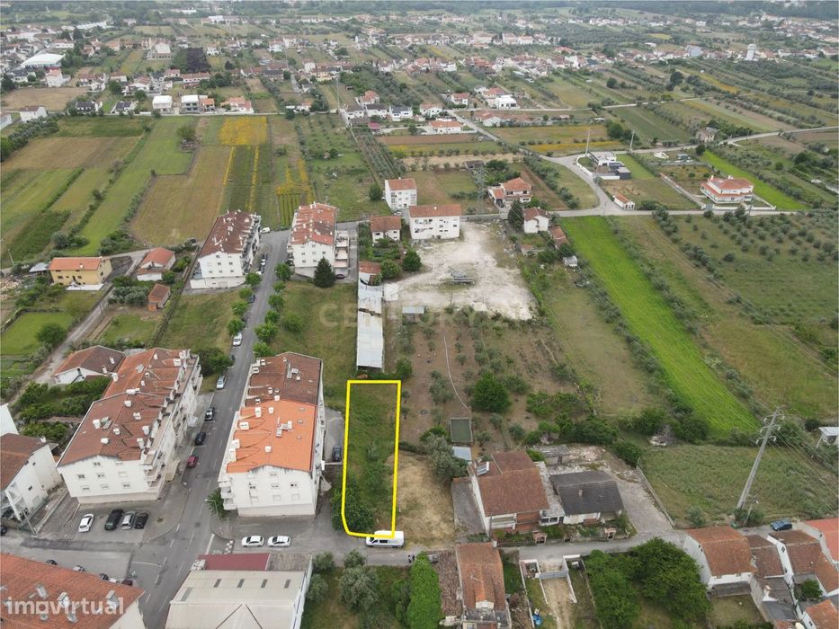 Terreno urbano no centro da Lousã — Lousã E Vilarinho, Coimbra