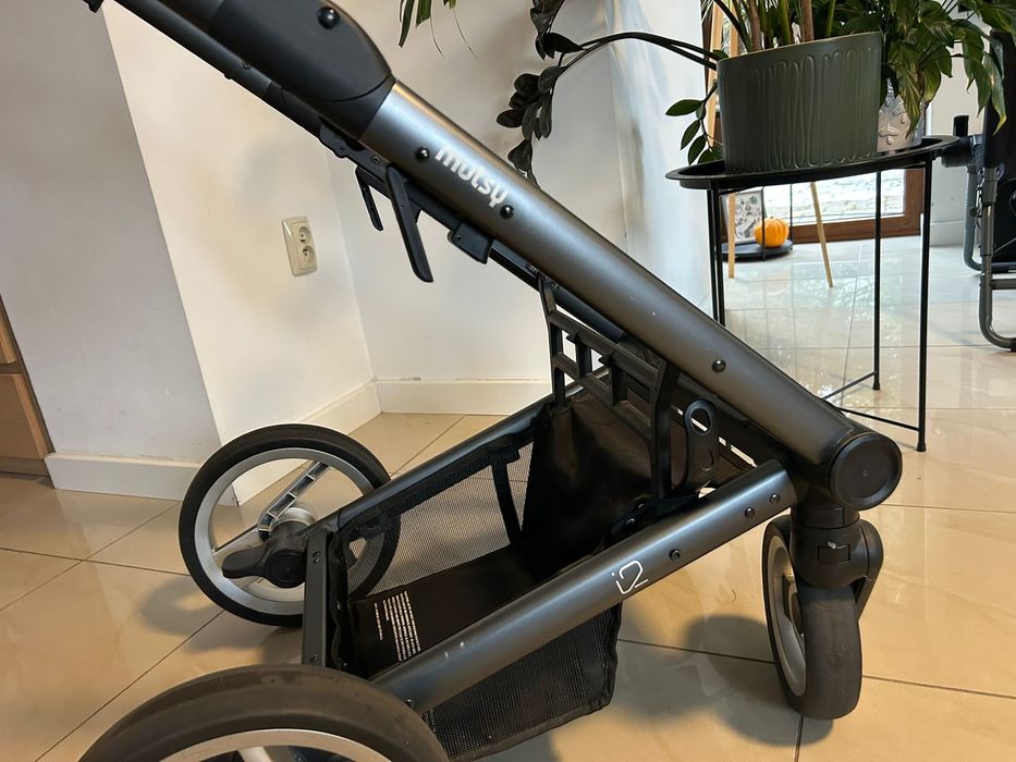 Wózek Mutsy Igo 2+ gondola + fotelik Maxi-Cosi + adaptery + śpiwór