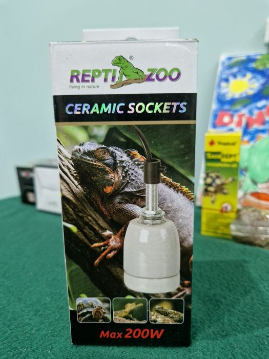 Oprawa ceramiczna do żarówek