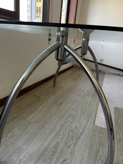 Mesa em vidro temperado