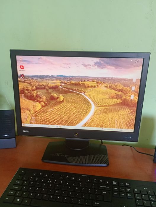 monitor BENQ X900W LCD używany sprawny (bez kabli)