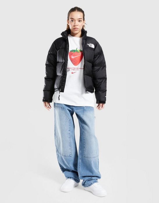 Футболка NIKE Sportswear Strawberry оригінал IQ3344-100