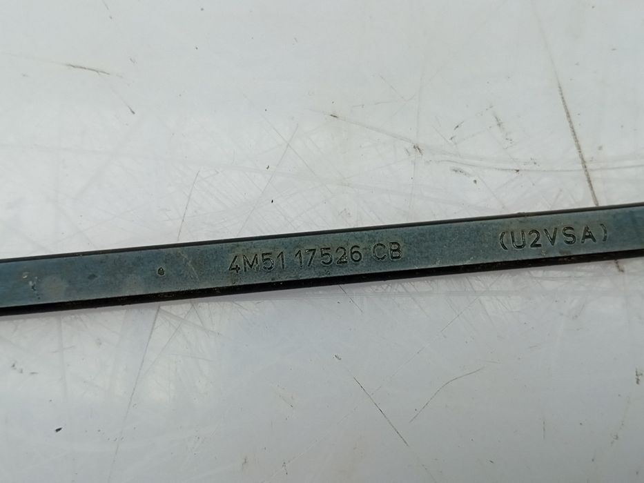 Haste / braço de escova limpa vidros frente direita FORD Focus II (DA_