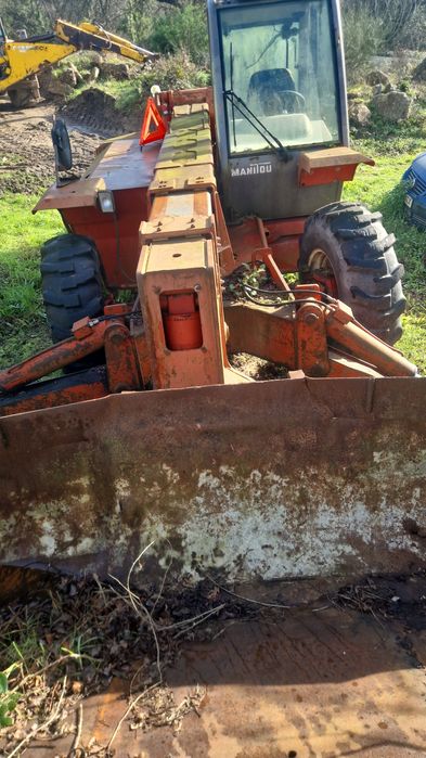 Empilhador Manitou telescópio 13 metros