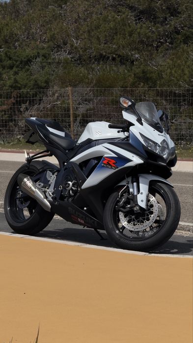 Suzuki GSX-R 750 L0 (2010) | Apenas 19.000 km
