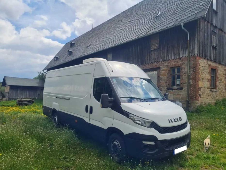 Разборка IVECO DAILY бампер б/у автозапчастини