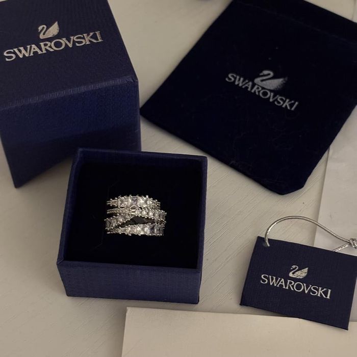 Каблучка Swarovski Twist 16, 17,5, 18, 18,5