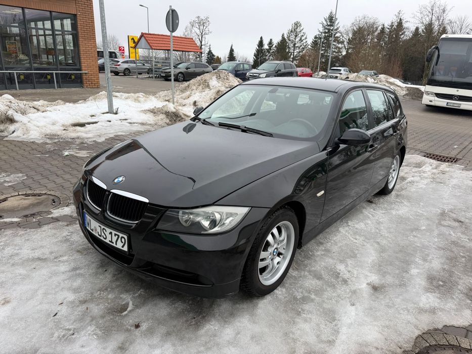 Bmw e91 318d 2008 rok 143KM Navigacja Alufelgi Ladny stan z Niemiec
