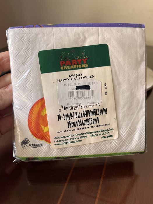 Artigos ( novos com etiqueta)  para festa de Halloween