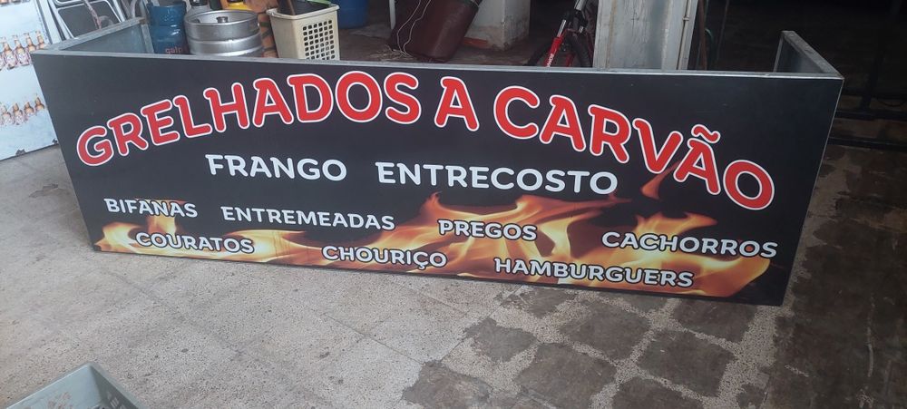 Frente de churrasqueira ou outros