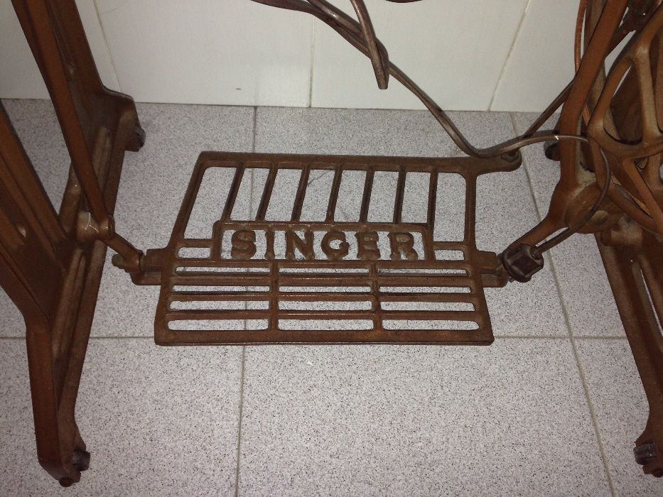 Máquina de costura SINGER