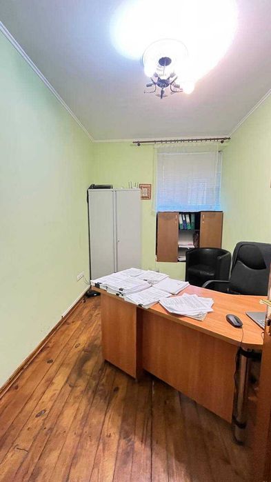 Продаж приміщення в центрі на вул. Поповича