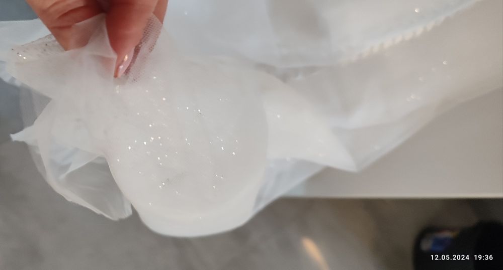 Biała suknia ślubna