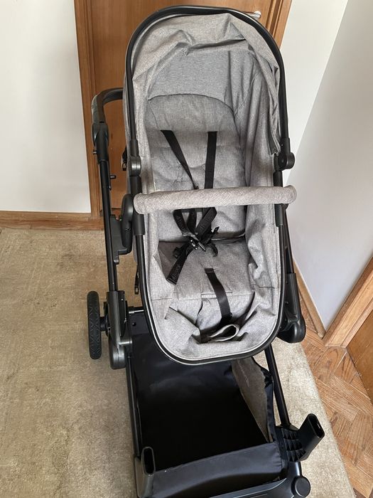 Selling a Twin Stroller510912851073443841