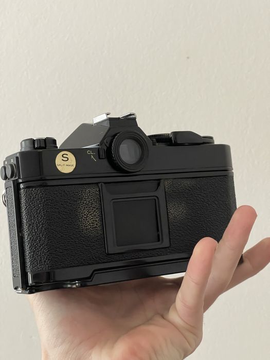 Плівковий фотоапарат Konica Autoreflex T3 + Hexanon AR 50mm f1.4 + фільтри