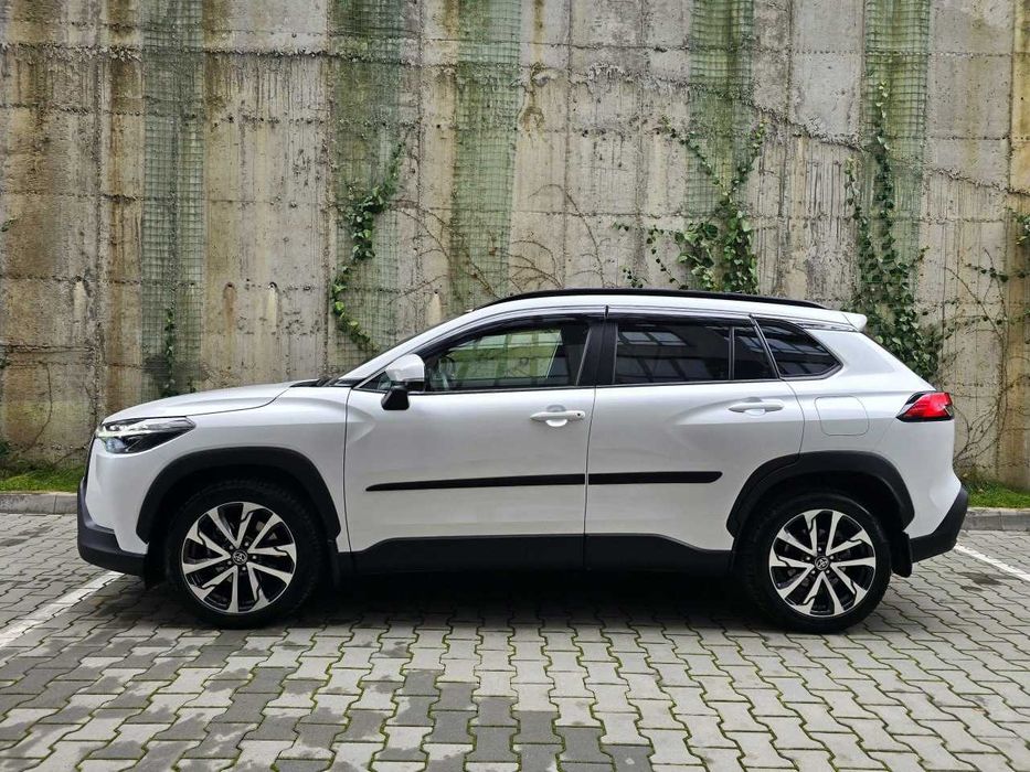 Продам  Toyota Corolla Cross 2024. Можна в розстрочку, під викуп.