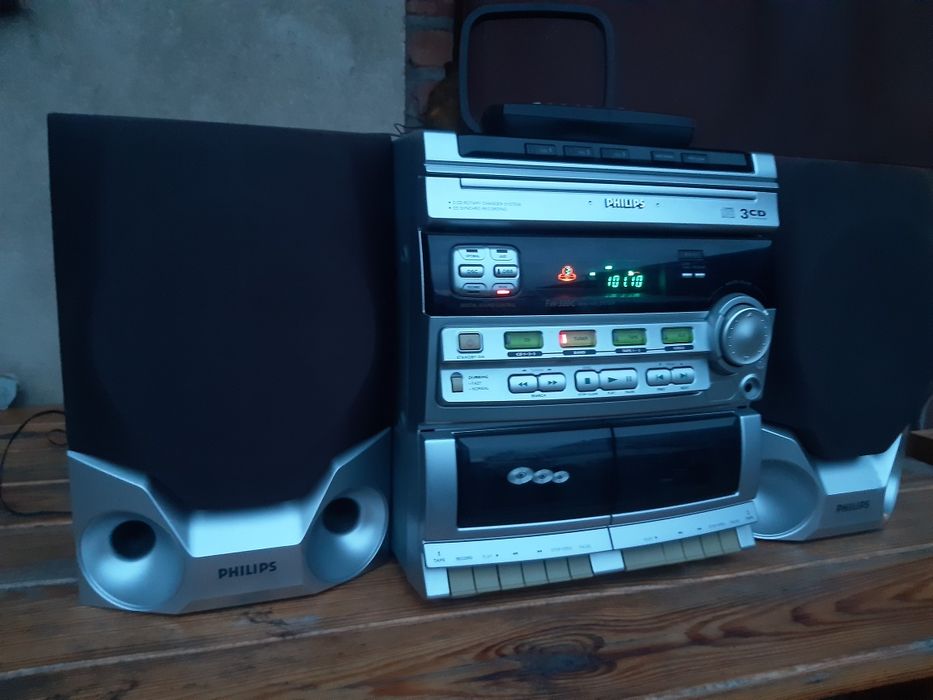 Radio  wieża Philips