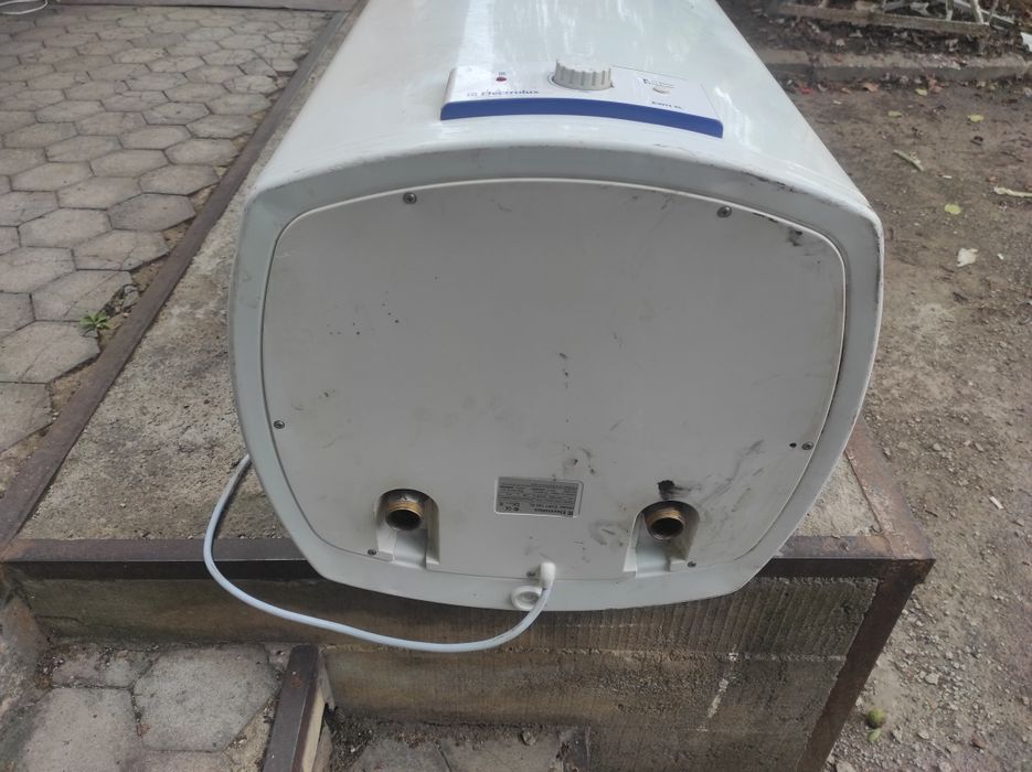 Бойлер 150л Electrolux