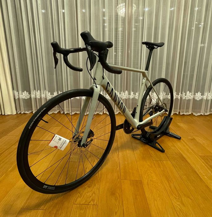 Canyon Endurace CF SL 8 Disc Di2 2x12s