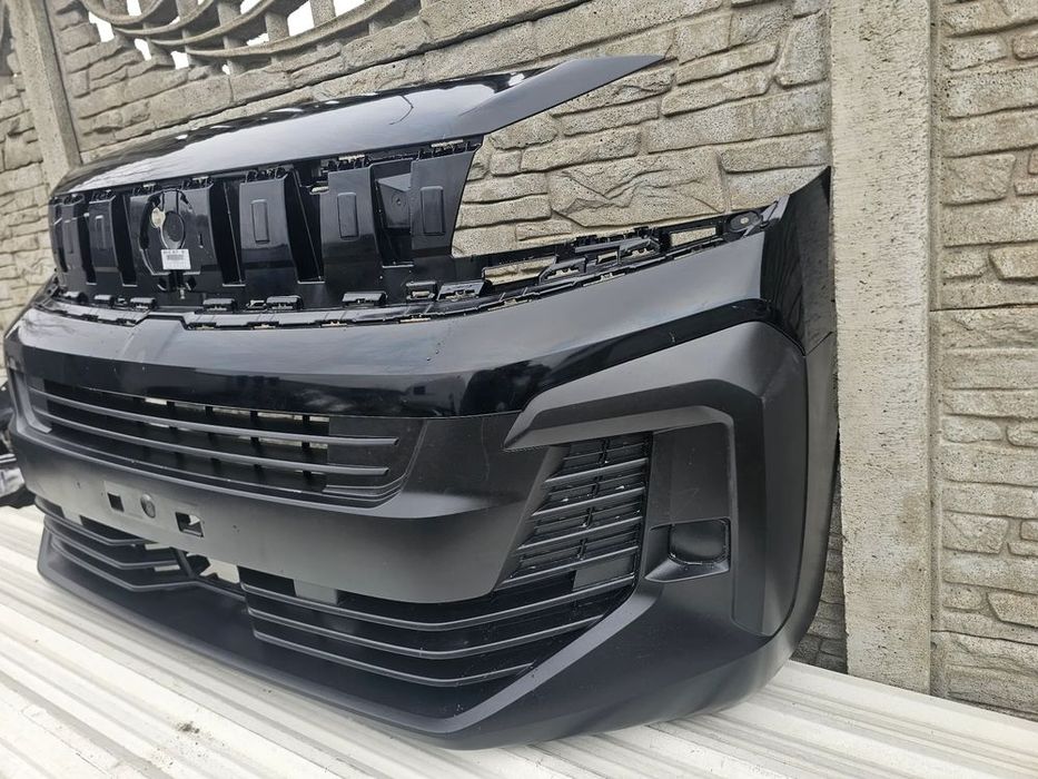 peugeot vivaro c   zderzak przod