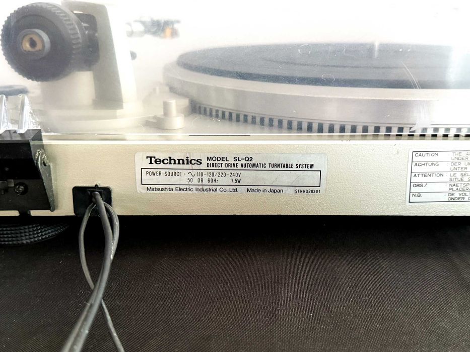 Technics SL-Q2 Direct Drive Turntable / Gira-Discos