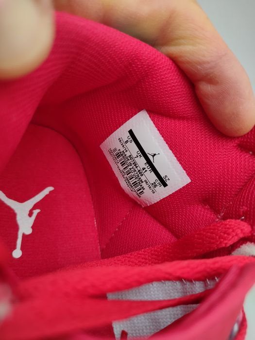 Кросівки Nike Air Jordan 1 Mid Se Barcelona Sweater Red Patent