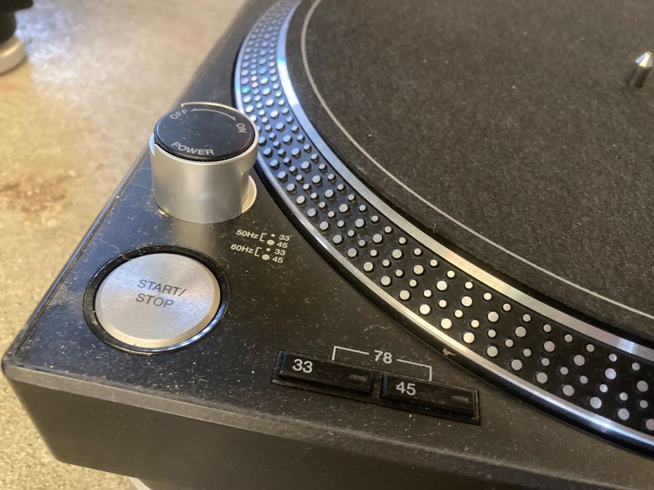 Turntable pioneer PLX-500