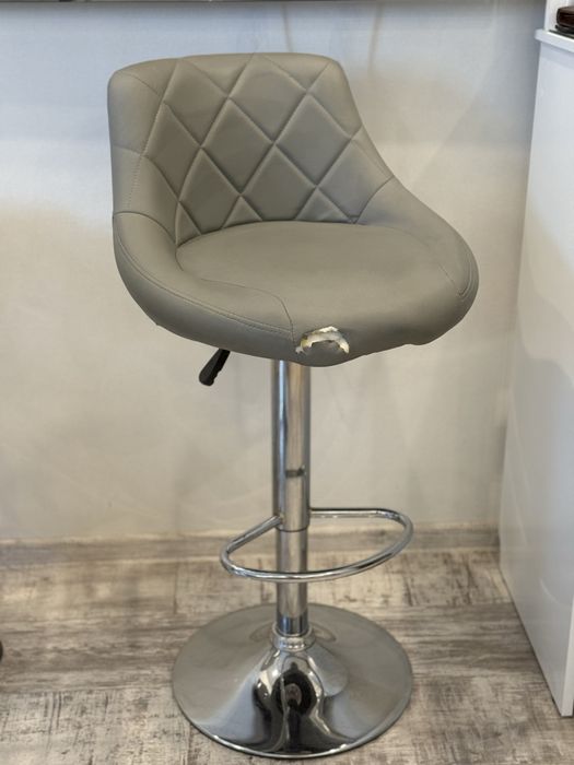 Стул визажиста под перетяжку / барный стул