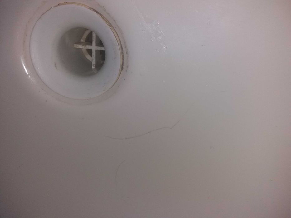 белая подвесная полукруглая раковина (умывальник) в ванную 60х51 см