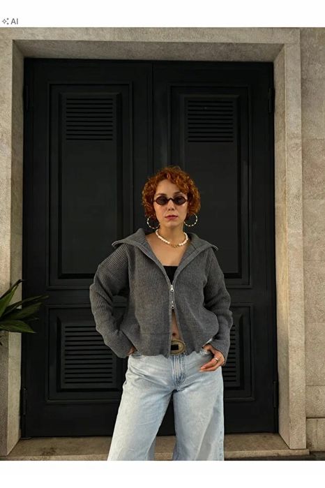 Sweter pleciony z kapturem i suwakiem oversize 5ia