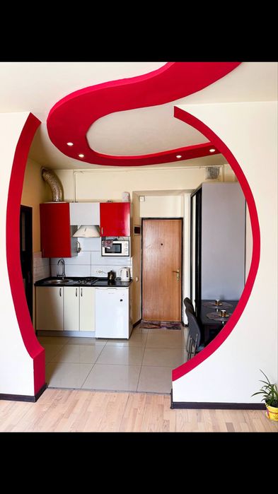 Погодинно подобово квартира в центрі