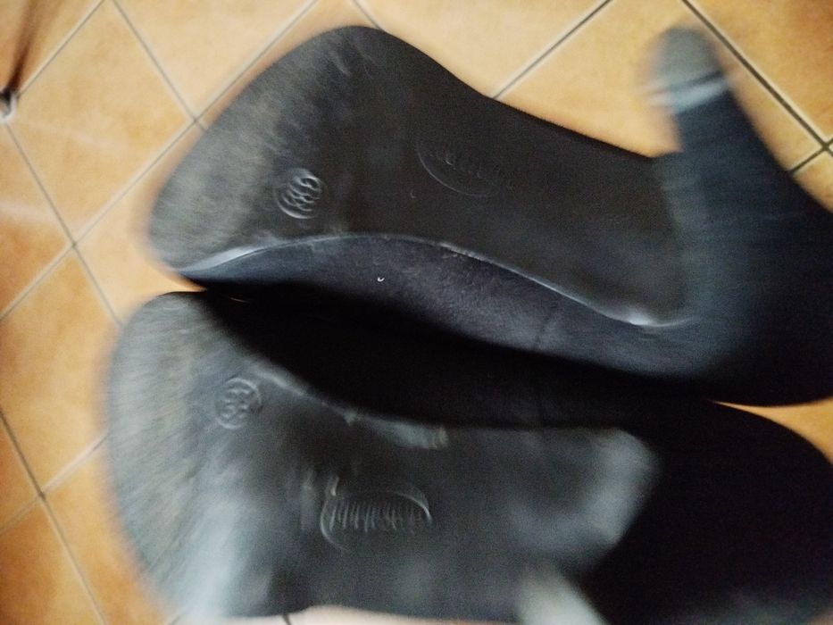 Buty zamszowe damskie na obcasie Graceland rozmiar 39 stan bardzo dobr