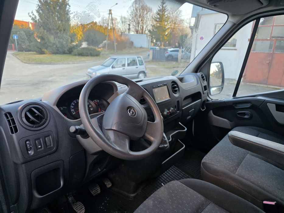 Wynajmę Do Wynajęcia BUS 9 OSÓB TRAFIC LONG Dostawczy XL Wynajem DDZ