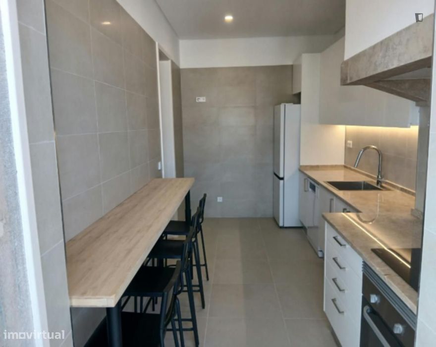 Quarto - localizado em Penha de França Lisbon