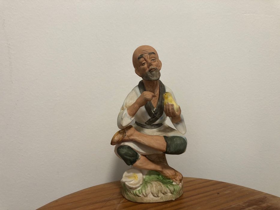 Esculturas de anciãos