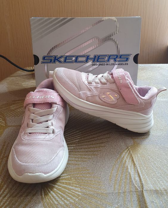 Дитячі кросівки для дівчинки Skechers