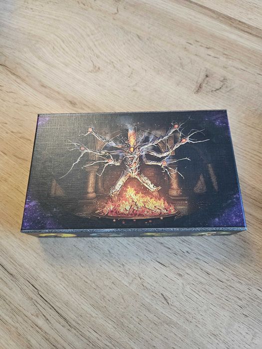 Horror w Arkham LCG – pudełko promocyjne Dzień Fanatyka 2026 – Galakta