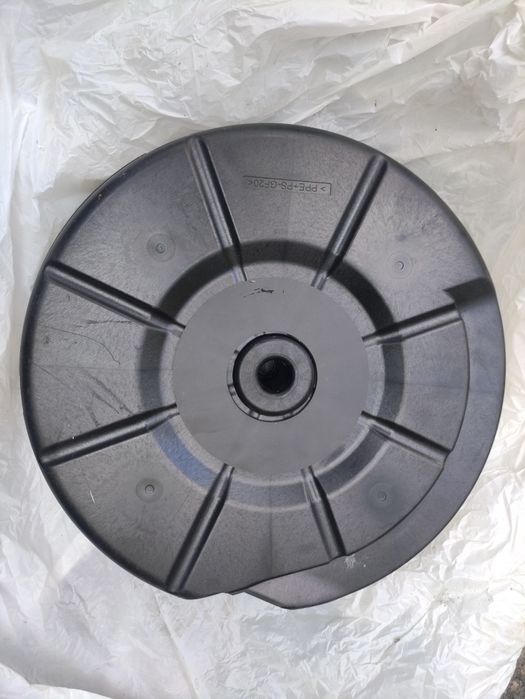 Сабвуфер Ніссан Рог.