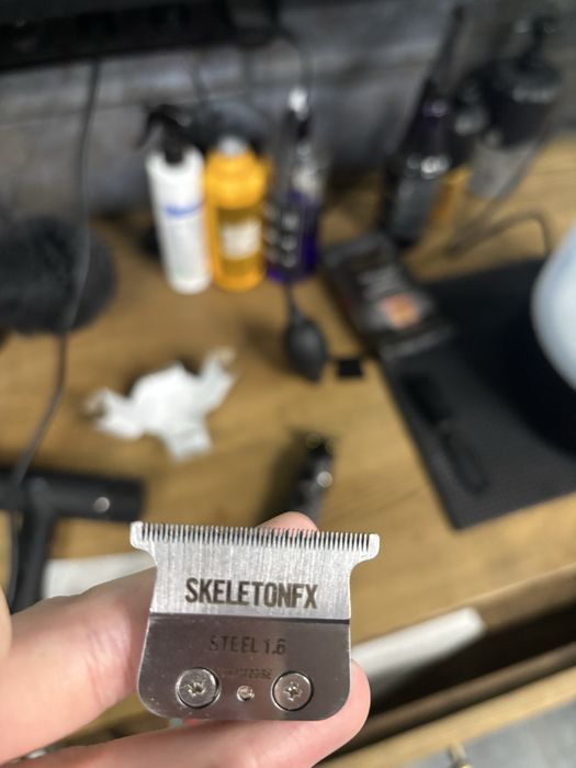 тример babyliss skeleton