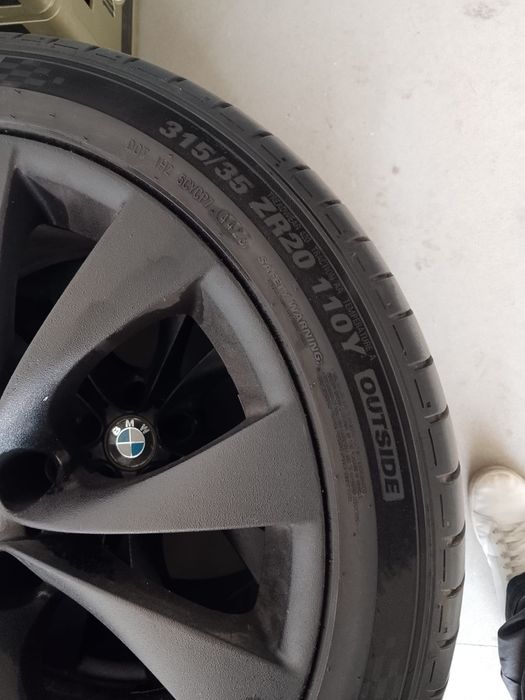 Sprzedam komplet oryginalnych kół