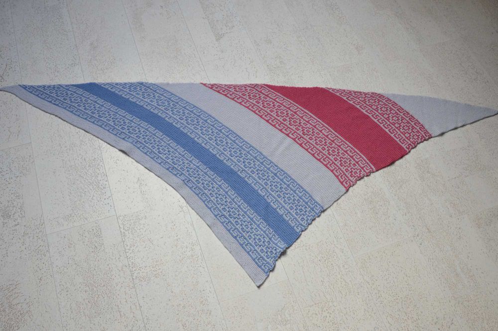 Chusta ręcznie dziana na drutach